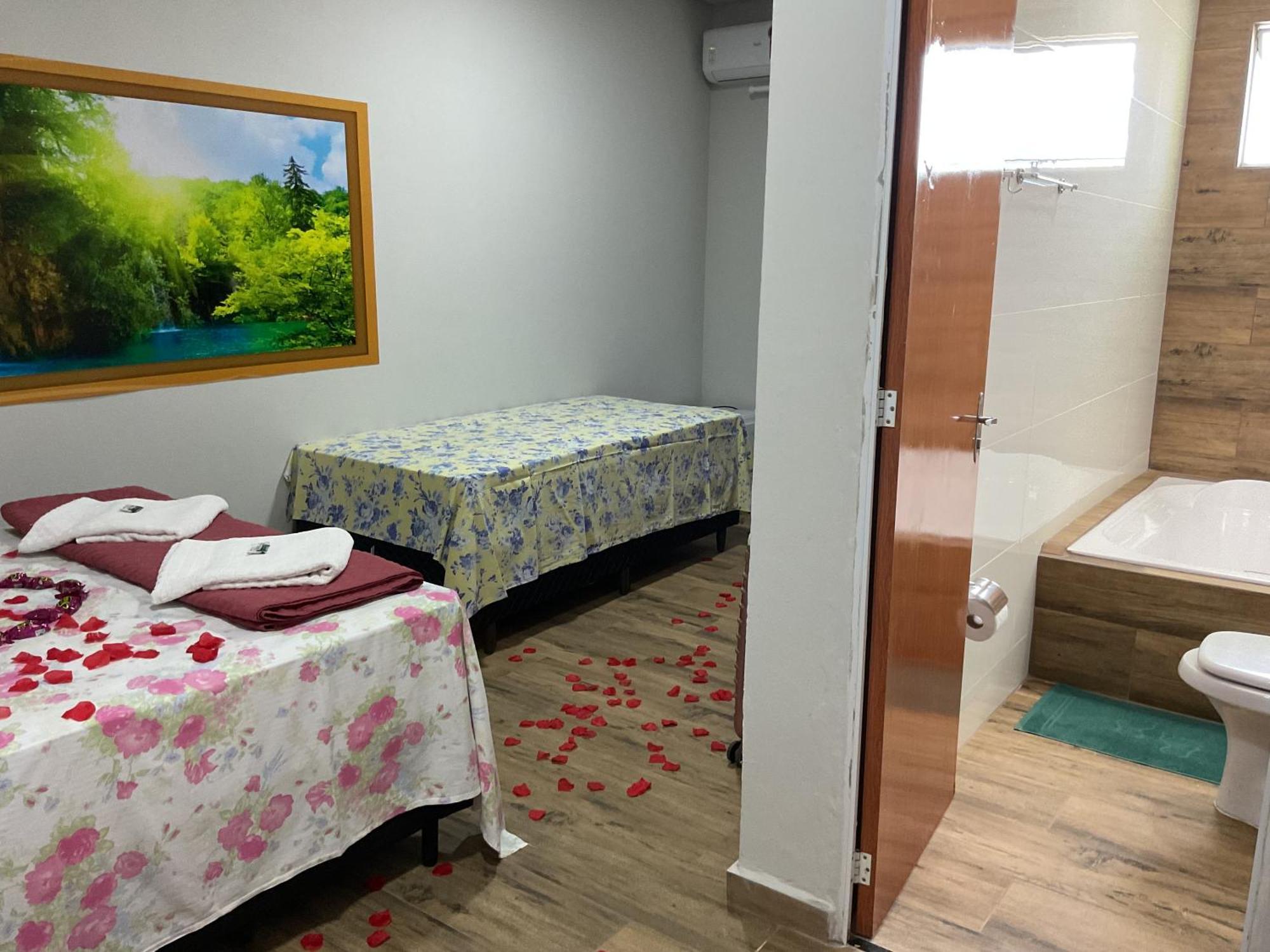 Espaco Alvorada ,Agendamento Das Atividades, Cafe Da Manha ,Banheira E Piscina No Centro Brotas Exterior photo